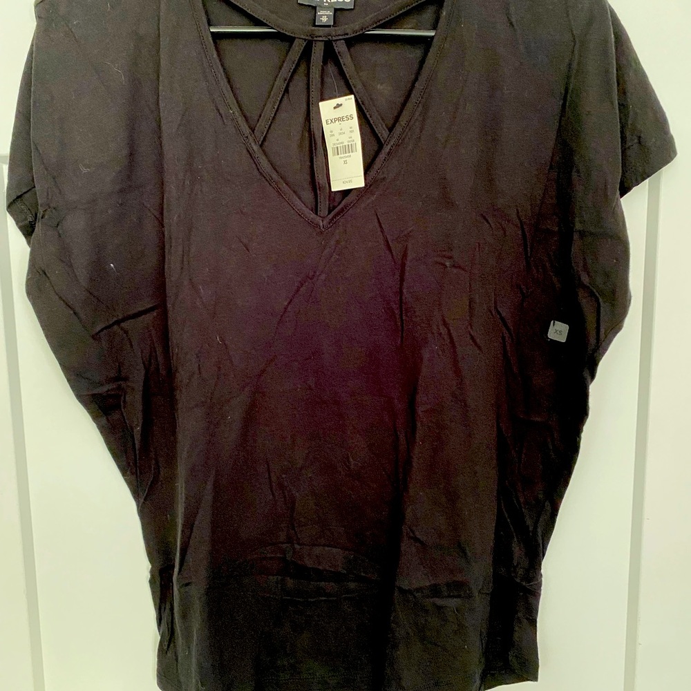 Women’s express Tshirt NWT size xs